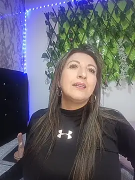 any mour online show from 11/11/25, 04:24