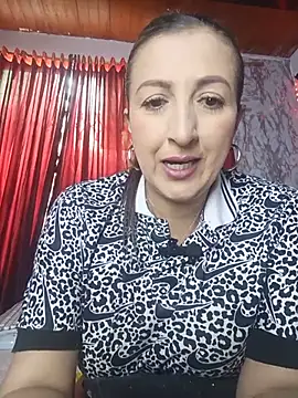 Snapshot of any_mour chatting on 06/03/26, 06:01 any mour online show from 06/03/26, 06:01