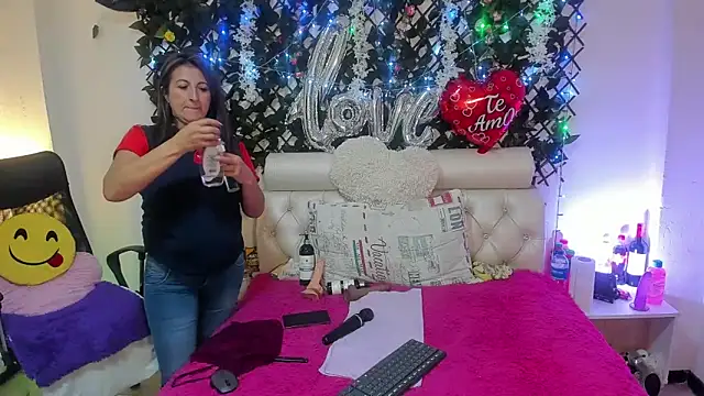 any mour online show from 03/18/25, 03:33