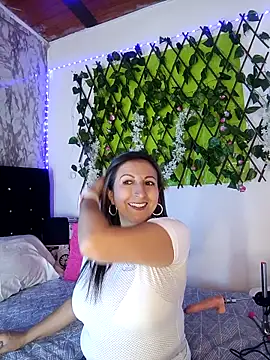 any mour online show from 10/15/25, 04:48