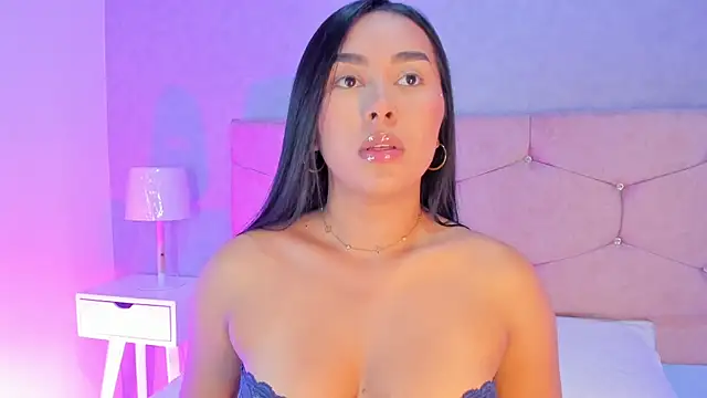 Snapshot of Cameliaa_Smiith chatting on 09/14/25, 04:13 Cameliaa Smiith online show from 09/14/25, 04:13