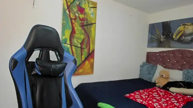 Snapshot of Margoth_Montilla chatting on 12/21/25, 08:31 Margoth Montilla online show from 12/21/25, 08:31