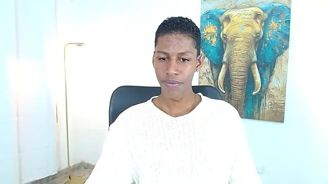Snapshot of maiki18_ chatting on 09/30/25, 08:37 maiki18 online show from 09/30/25, 08:37