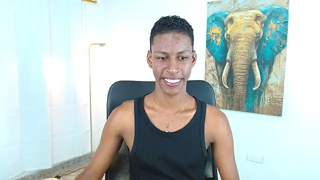 Snapshot of maiki18_ chatting on 09/19/25, 08:13 maiki18 online show from 09/19/25, 08:13