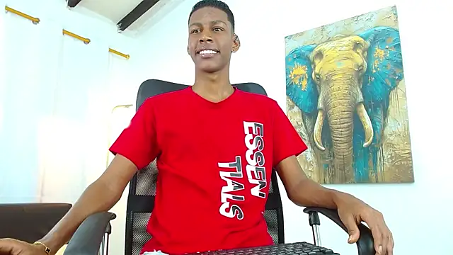 maiki18  online show from 10/27/25, 08:54