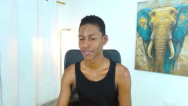 Snapshot of maiki18_ chatting on 09/26/25, 08:27 maiki18 online show from 09/26/25, 08:27