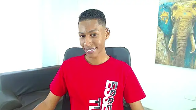 maiki18  online show from 02/06/26, 08:38