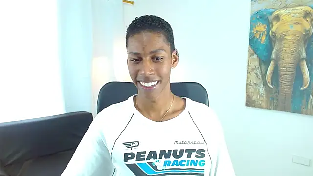 maiki18  online show from 02/02/26, 09:03