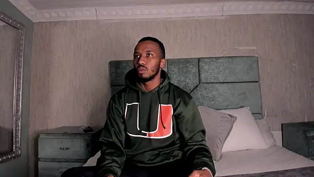 Snapshot of JamesParck chatting on 02/24/26, 07:59 JamesParck online show from 02/24/26, 07:59