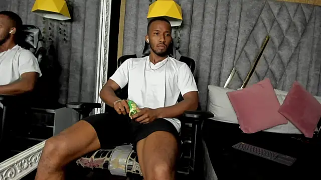 JamesParck online show from 03/08/26, 11:41