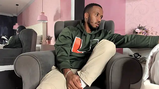 Snapshot of JamesParck chatting on 02/20/26, 11:17 JamesParck online show from 02/20/26, 11:17