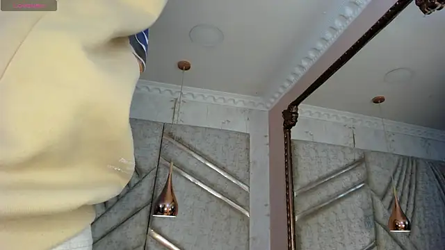 Snapshot of JamesParck chatting on 02/26/25, 12:16 JamesParck online show from 02/26/25, 12:16