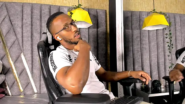 JamesParck online show from 04/17/26, 12:02