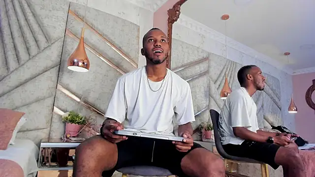 Snapshot of JamesParck chatting on 03/20/25, 03:36 JamesParck online show from 03/20/25, 03:36