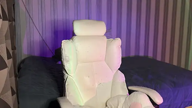 mayvi cold online show from 11/02/25, 06:13