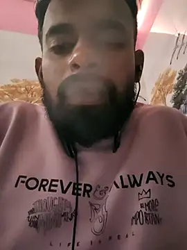 Snapshot of rayhan085 chatting on 02/26/25, 04:19 rayhan085 online show from 02/26/25, 04:19