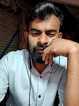 Snapshot of rayhan085 chatting on 03/01/25, 04:11 rayhan085 online show from 03/01/25, 04:11