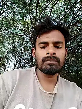 Snapshot of rayhan085 chatting on 11/08/25, 10:19 rayhan085 online show from 11/08/25, 10:19