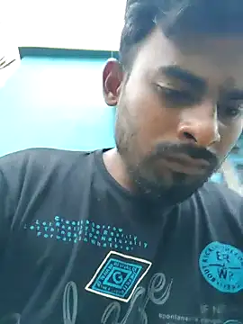 Snapshot of rayhan085 chatting on 03/17/25, 11:42 rayhan085 online show from 03/17/25, 11:42