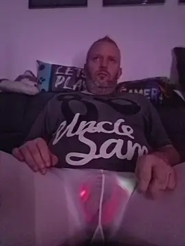 ShyBoy1982 online show from 11/15/25, 09:52