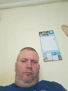 ShyBoy1982 online show from 02/20/25, 01:40