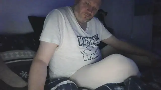 ShyBoy1982 online show from 02/22/26, 09:27