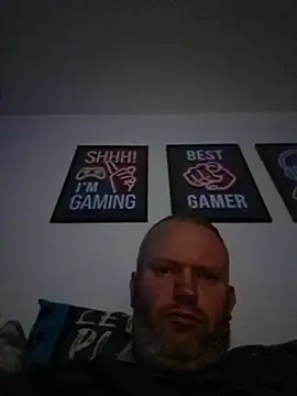 ShyBoy1982 online show from 11/14/25, 10:13