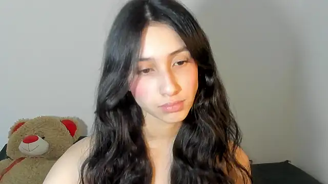 Snapshot of ericbana__ chatting on 10/04/25, 04:03 ericbana online show from 10/04/25, 04:03