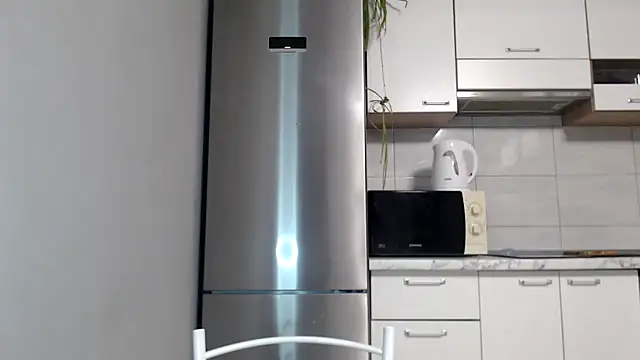 Snapshot of SierraSky_ chatting on 03/03/26, 06:15 SierraSky online show from 03/03/26, 06:15
