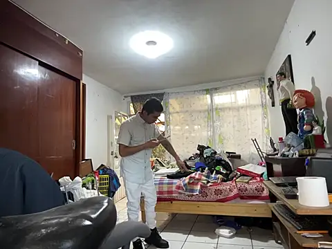 jperezofficial1 online show from 12/15/25, 11:31