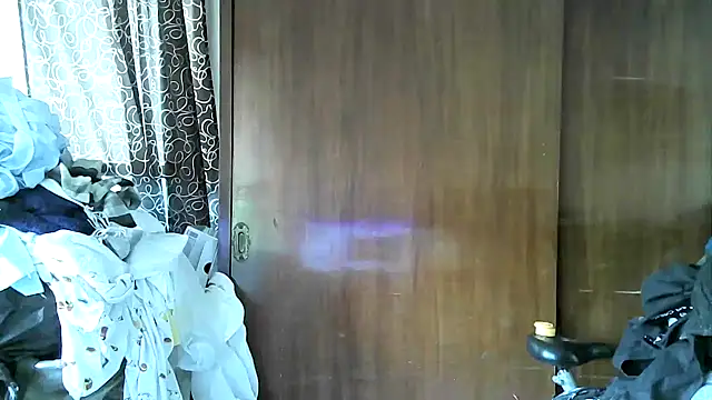 jperezofficial1 online show from 10/21/25, 09:25