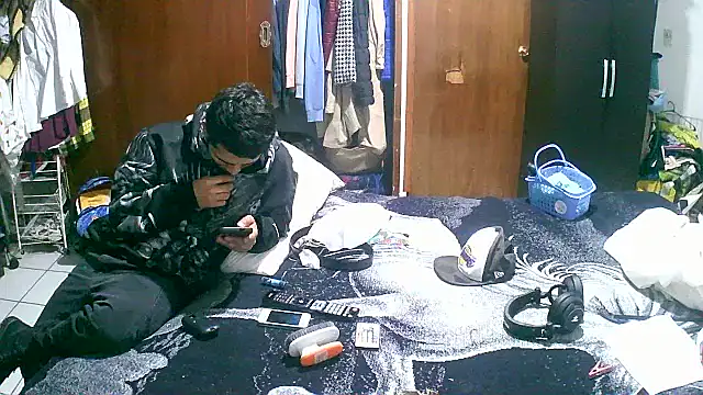jperezofficial1 online show from 09/19/25, 07:56