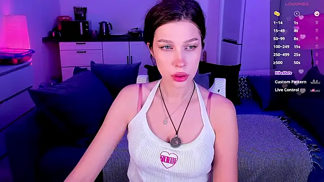 tenderdreams online show from 11/02/25, 05:18