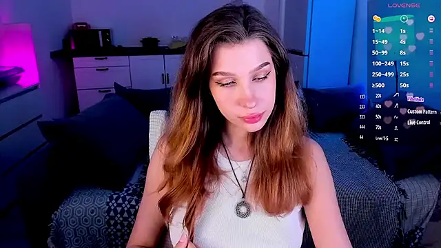 tenderdreams online show from 10/30/25, 07:22