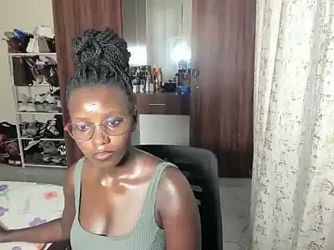 supa queen254 online show from 06/18/26, 03:49