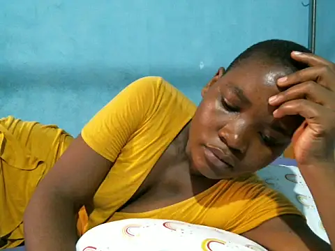 cocolicky online show from 02/02/26, 05:50