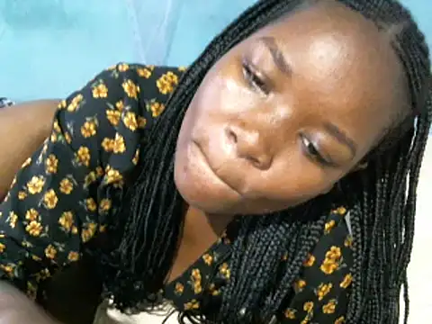 cocolicky online show from 10/26/25, 07:42