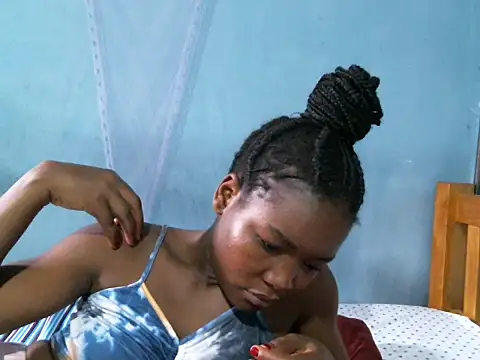 cocolicky online show from 12/14/25, 12:11