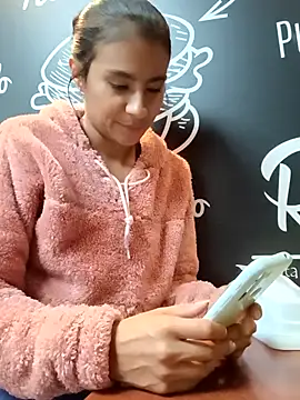 Leslly  online show from 09/26/25, 11:22