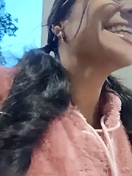 Leslly  online show from 11/16/25, 10:53