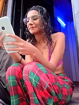 Leslly  online show from 11/23/25, 11:31