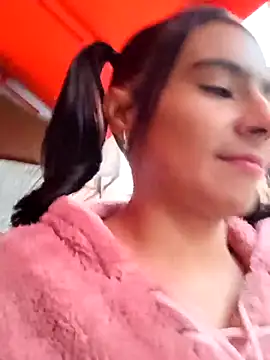 Leslly  online show from 09/26/25, 11:06