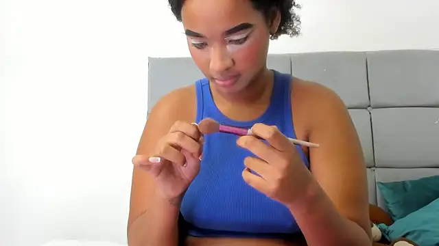 grace browm online show from 09/27/25, 03:56