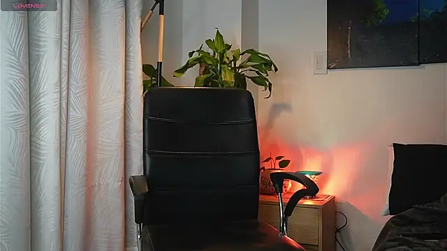 Derek w online show from 07/09/26, 12:22