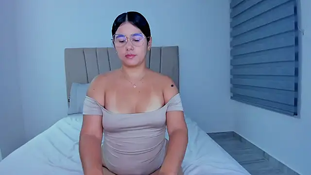 Natasha-28 online show from 12/20/25, 04:15