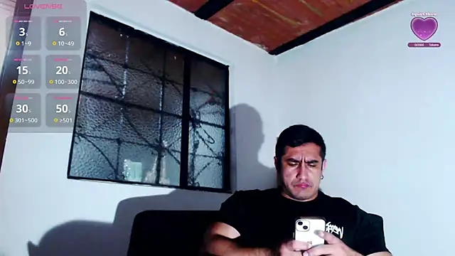 Snapshot of willian_m777 chatting on 07/17/26, 04:32 willian m777 online show from 07/17/26, 04:32