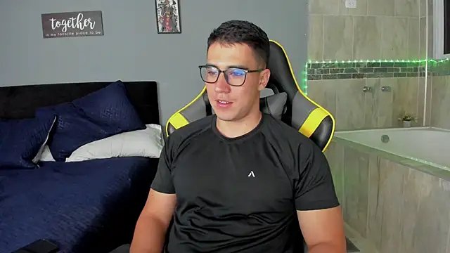 owengray2n online show from 02/22/25, 01:11