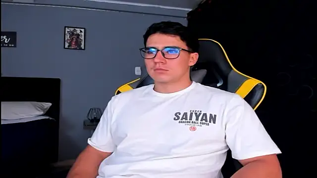 owengray2n online show from 10/10/25, 02:34