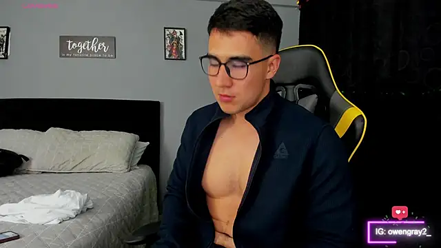 owengray2n online show from 03/18/25, 02:51