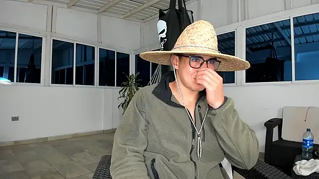 owengray2n online show from 01/24/25, 02:07